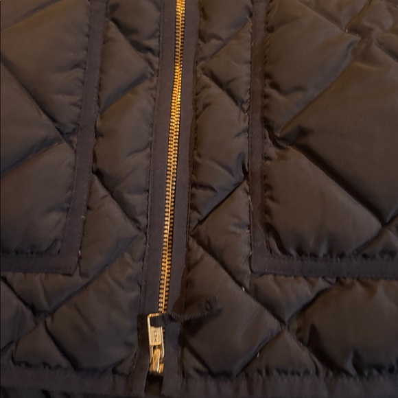 J.Crew black puffer vest like new - Picture 4 of 4